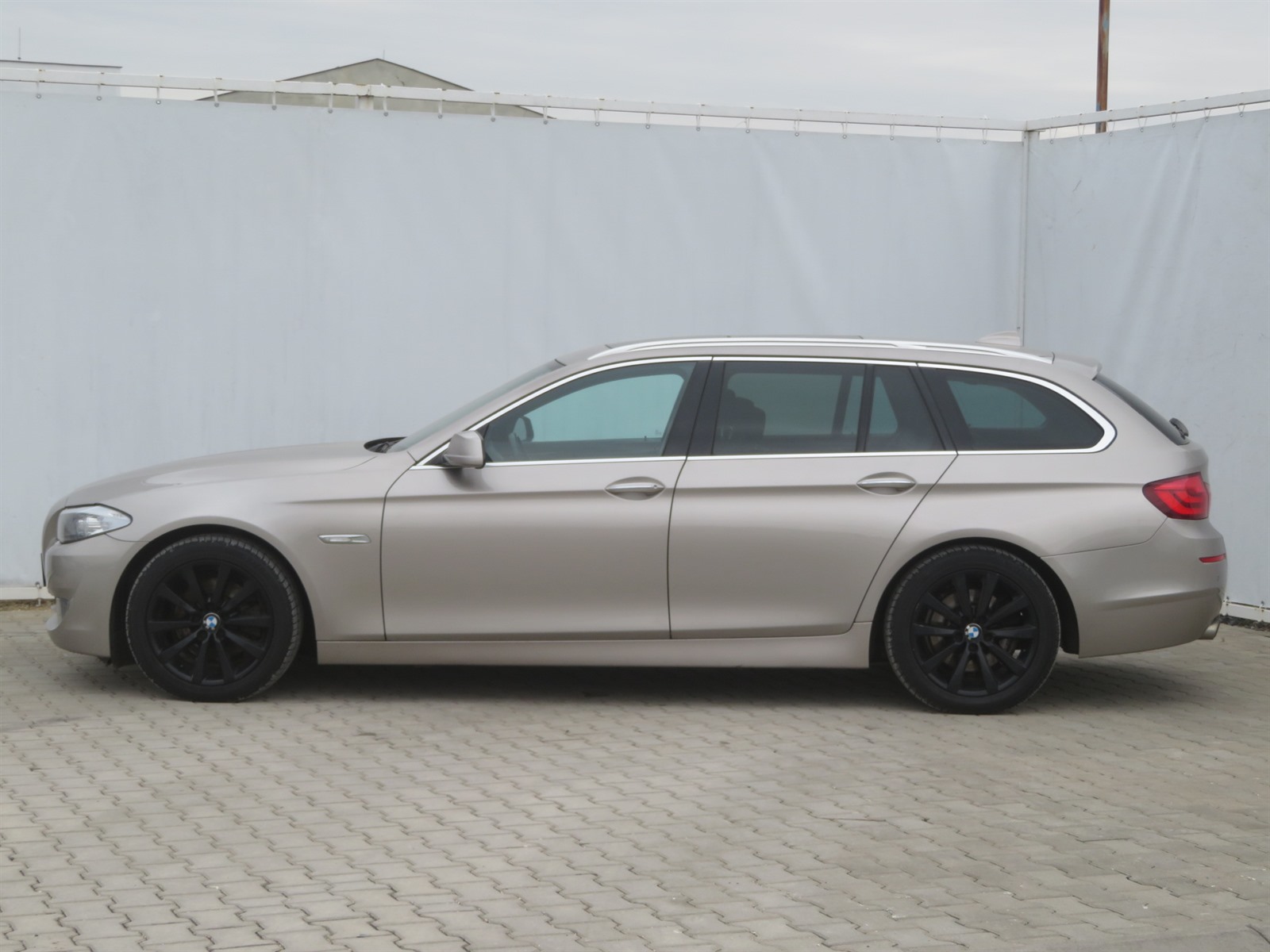 BMW Řada 5, 2011 - pohled č. 4