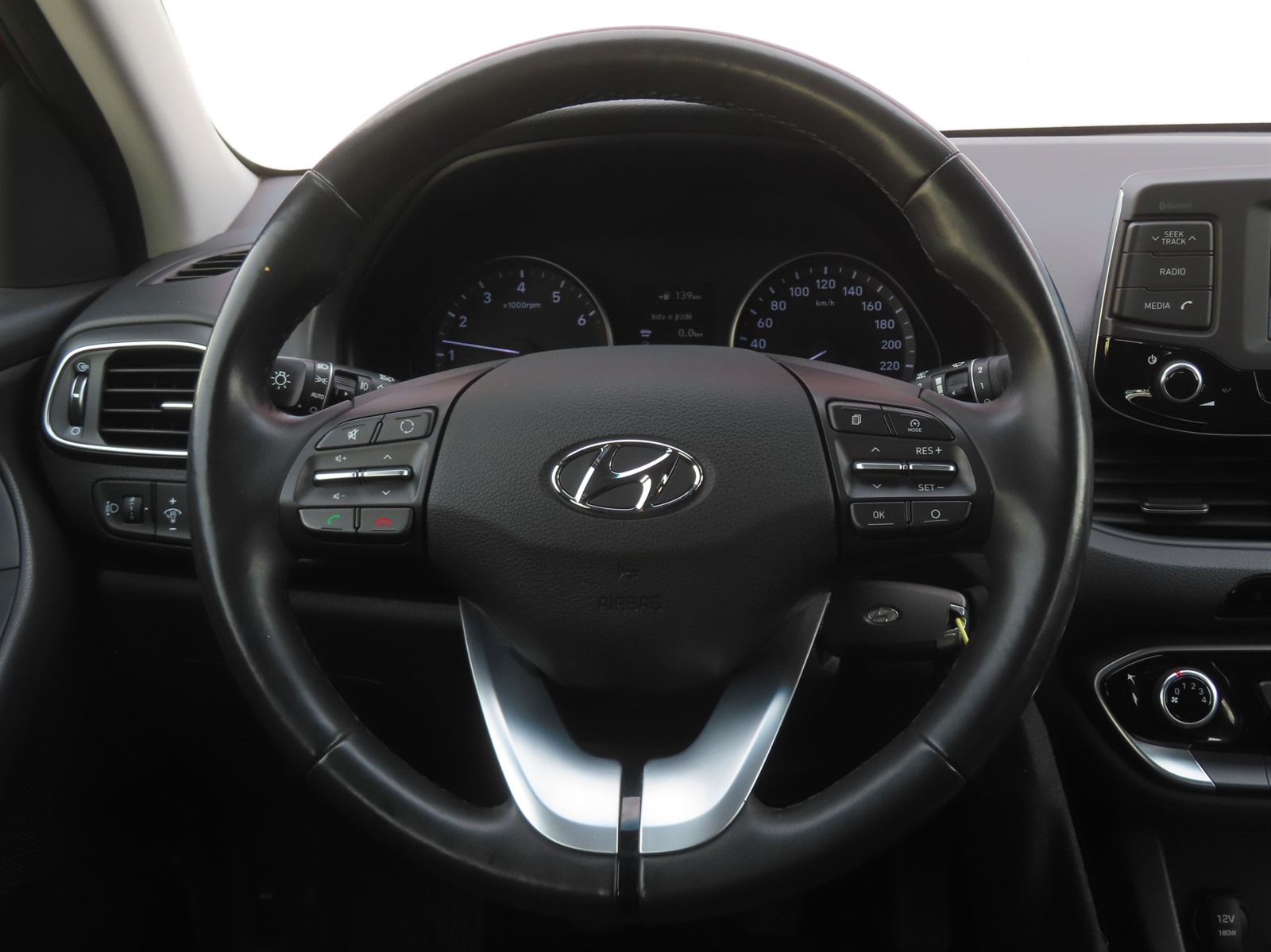 Hyundai i30, 2018 - pohled č. 21