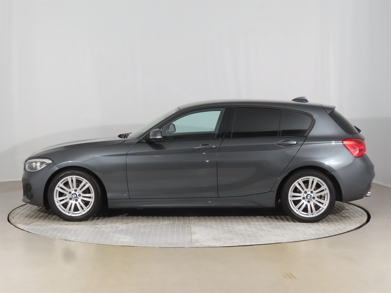 BMW 1, 2016 - pohled č. 4