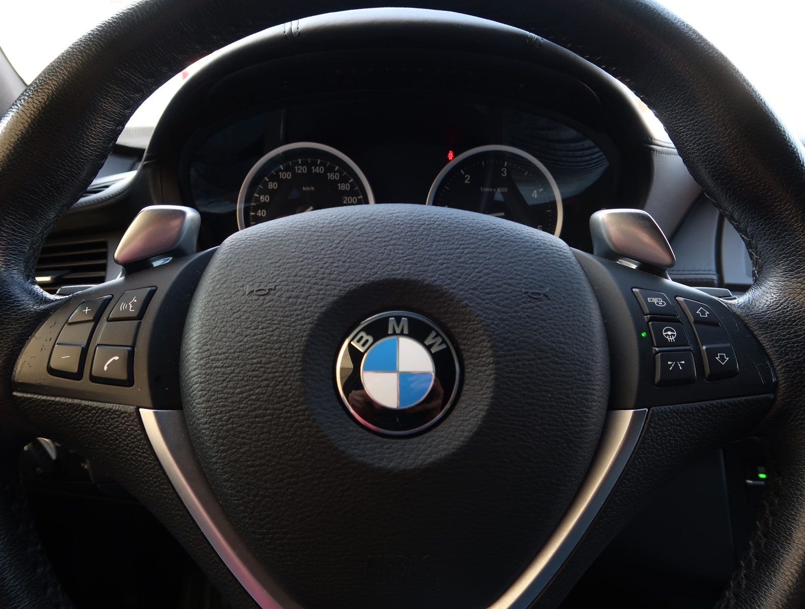 BMW X6, 2010 - pohled č. 27