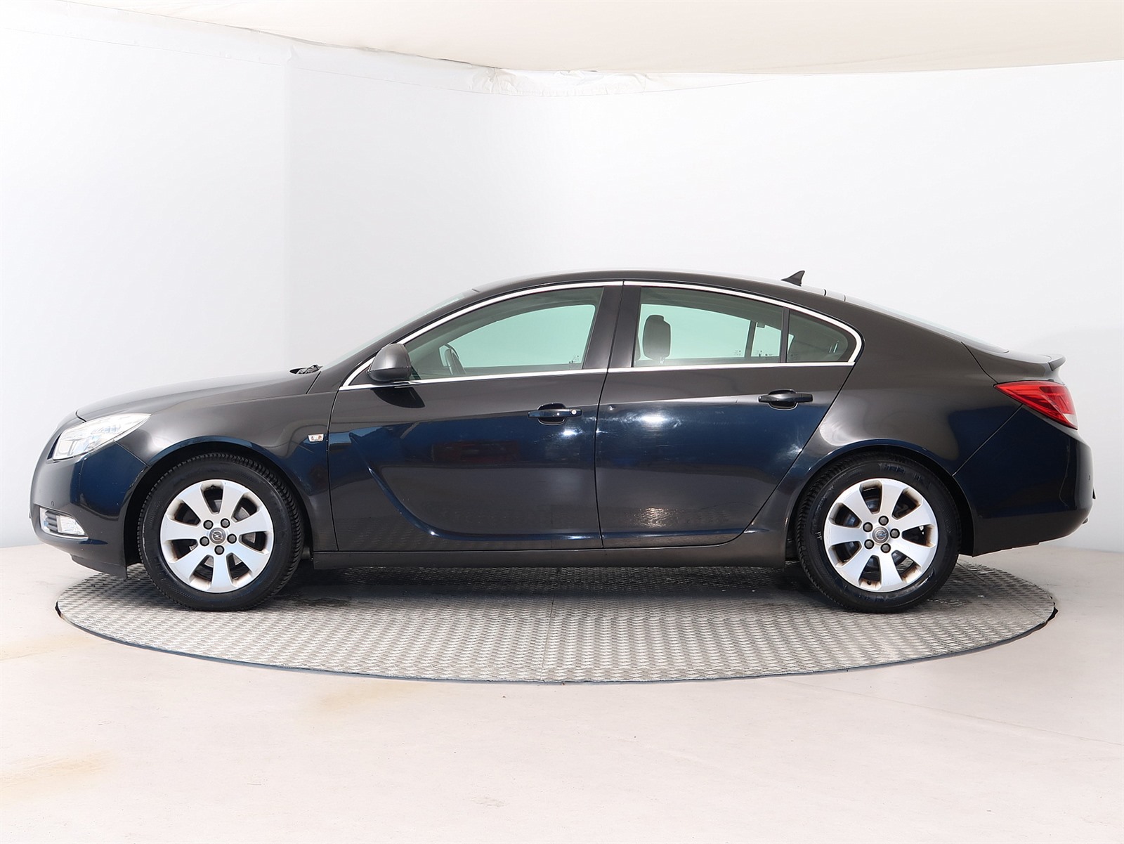 Opel Insignia, 2010 - pohled č. 4