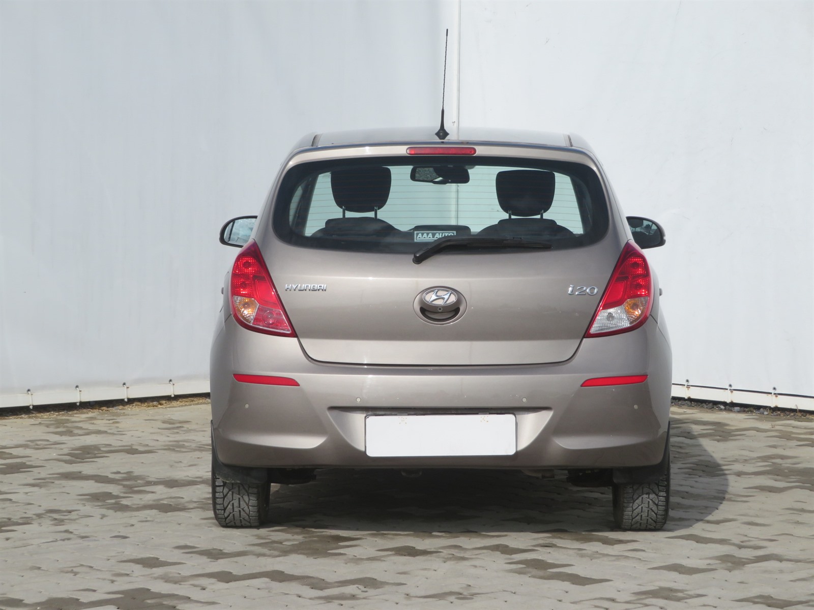 Hyundai i20, 2013 - pohled č. 6
