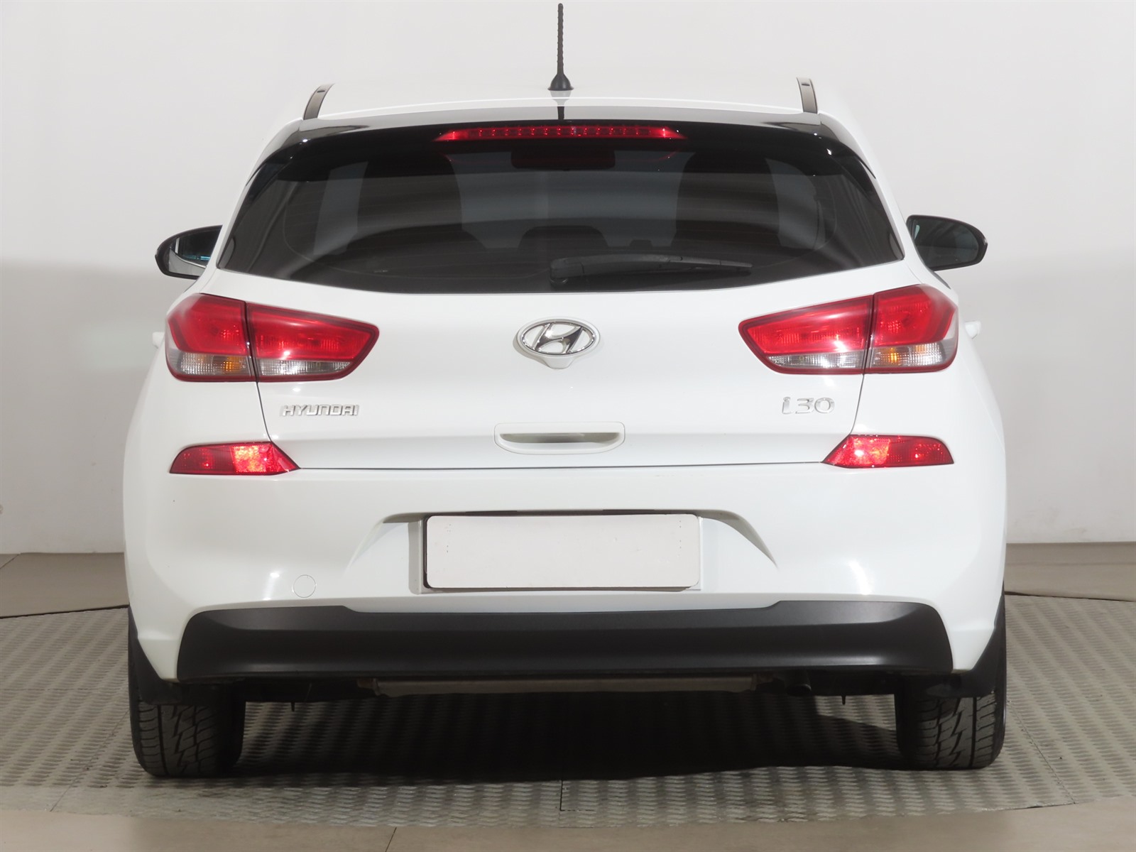 Hyundai i30, 2019 - pohled č. 6
