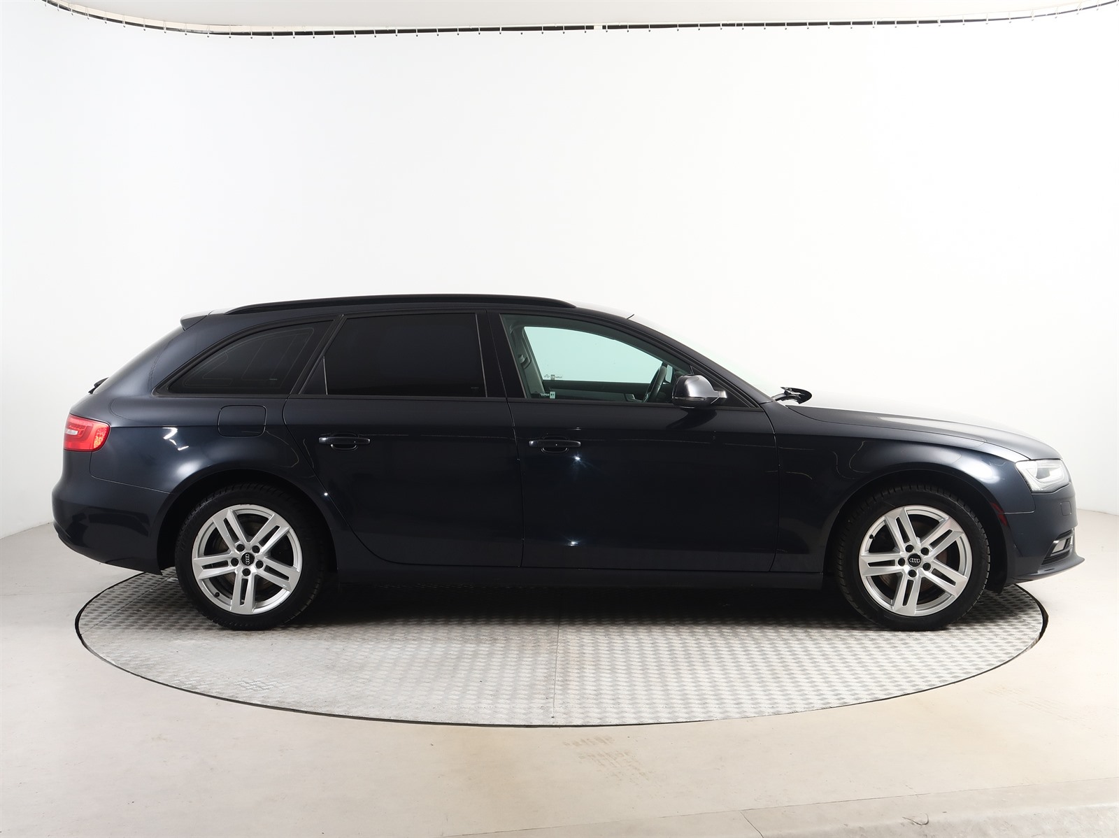 Audi A4, 2012 - pohled č. 8