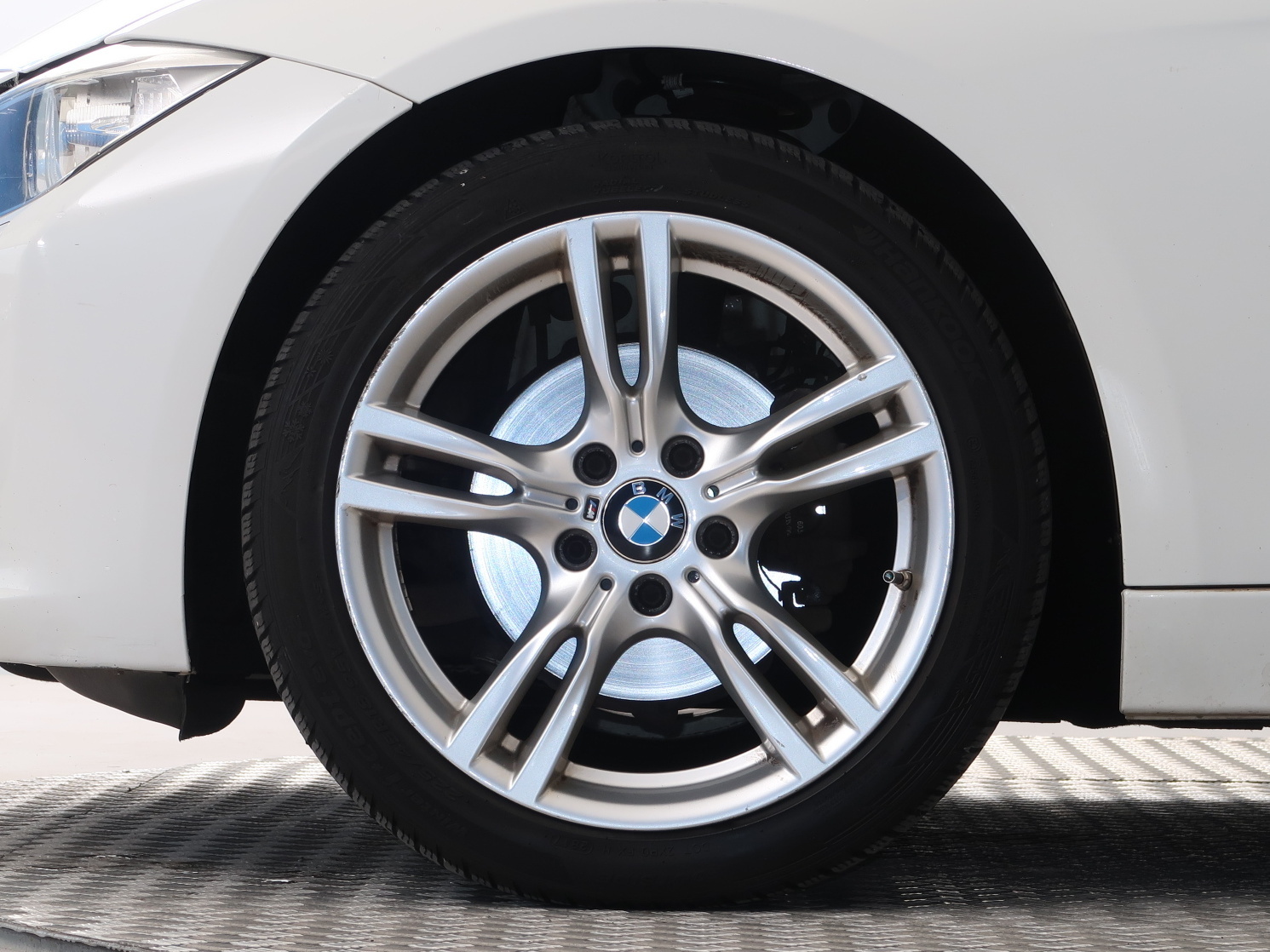 BMW Řada 3, 2013 - pohled č. 21