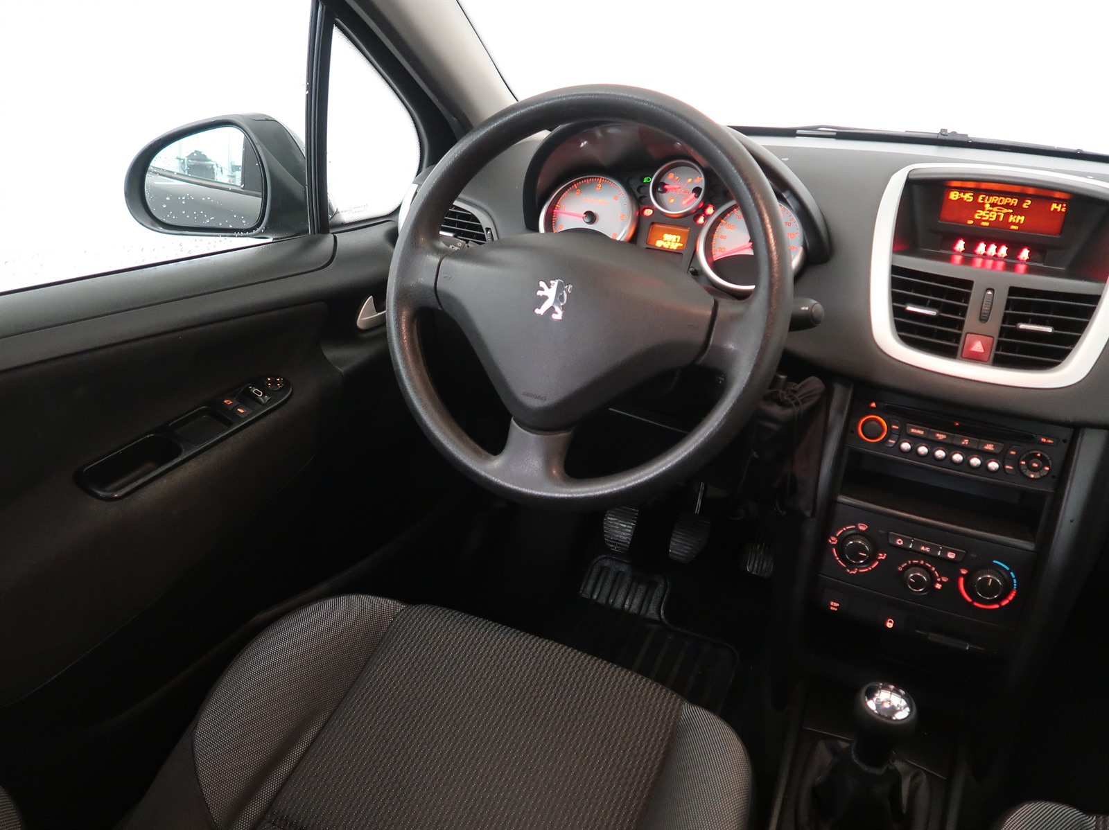 Peugeot 207, 2009 - pohled č. 9