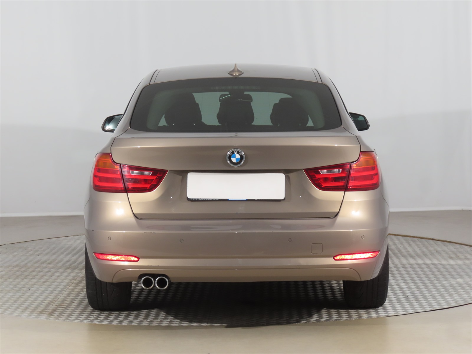 BMW 3GT, 2016 - pohled č. 6