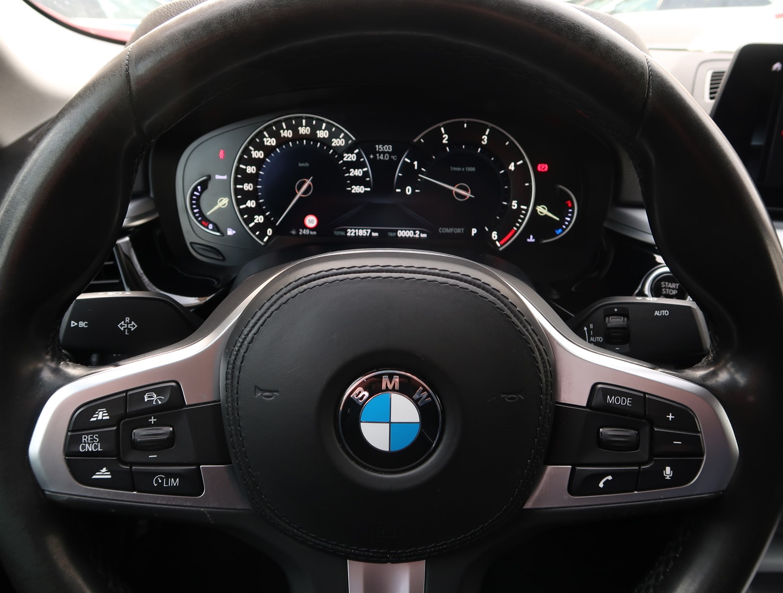 BMW Řada 5, 2017 - pohled č. 23