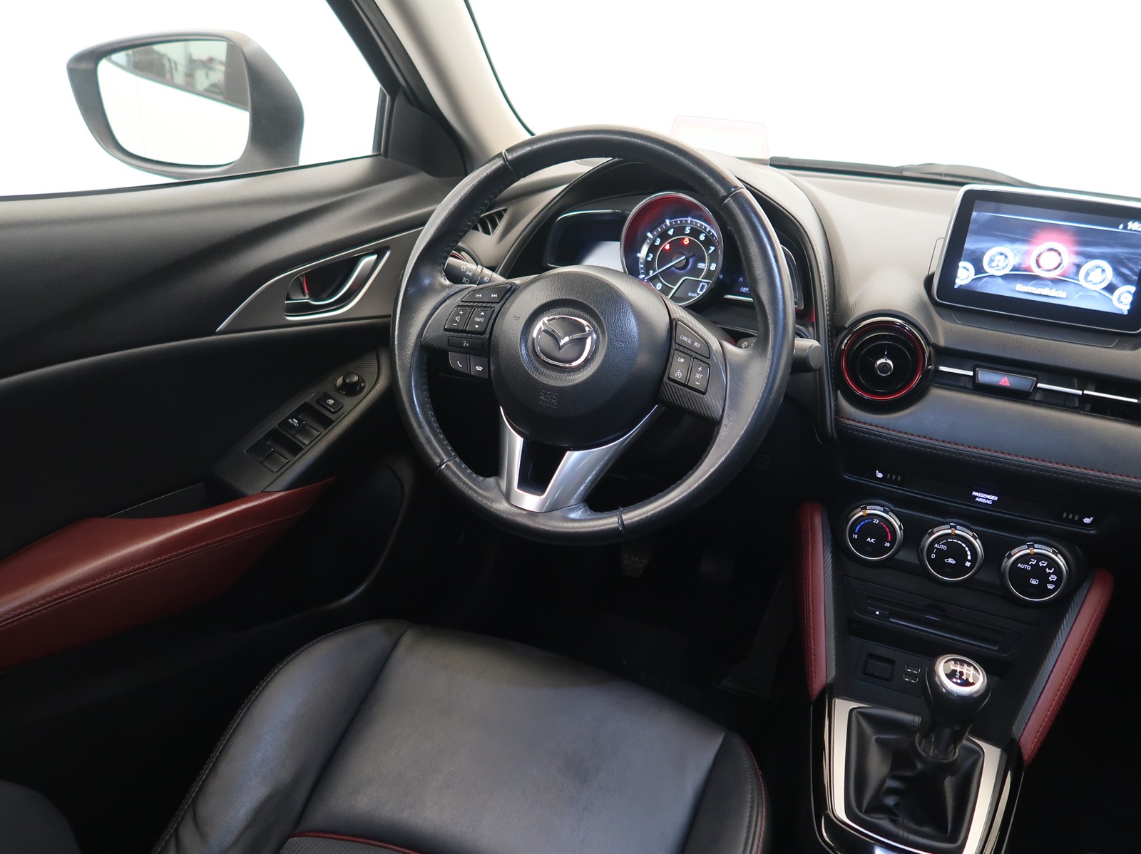 Mazda CX-3, 2016 - pohled č. 9