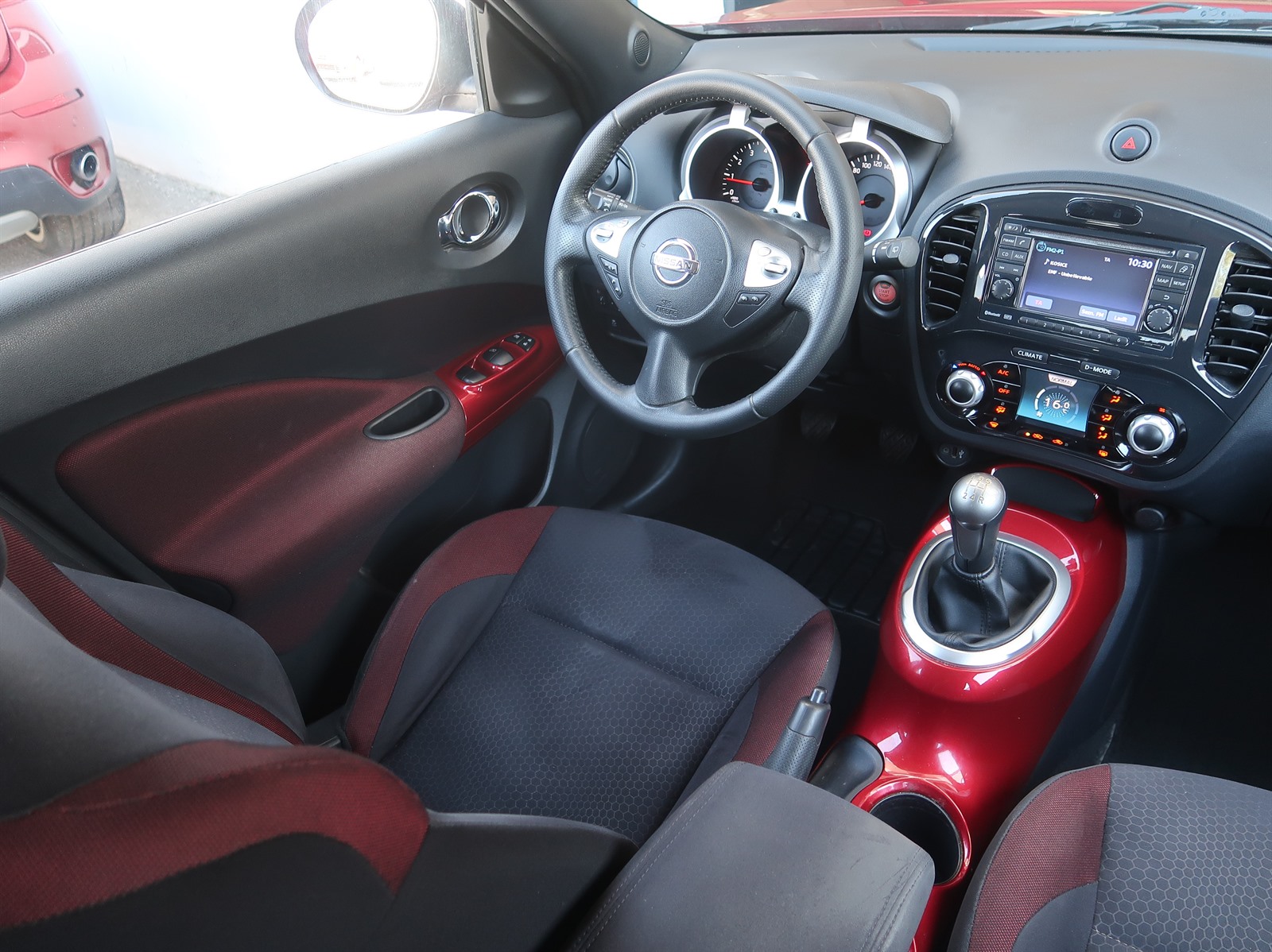 Nissan Juke, 2012 - pohled č. 9