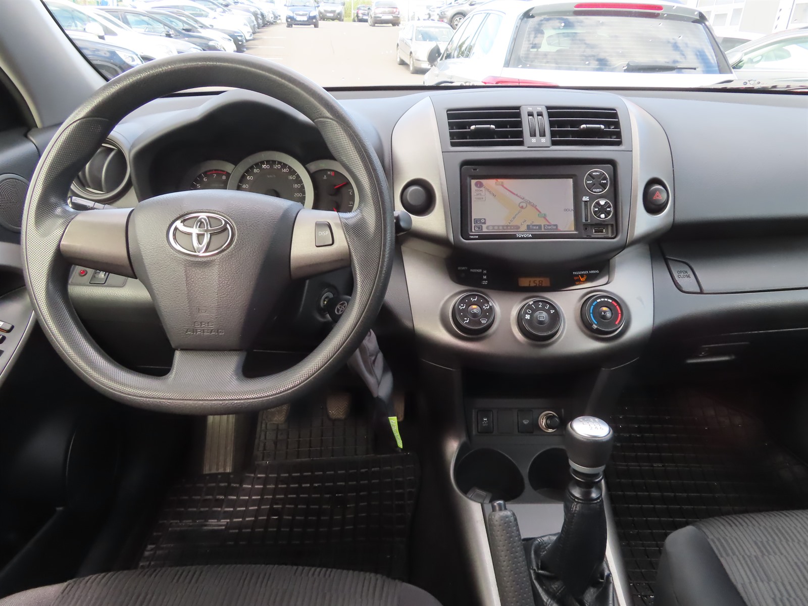 Toyota RAV 4, 2012 - pohled č. 10