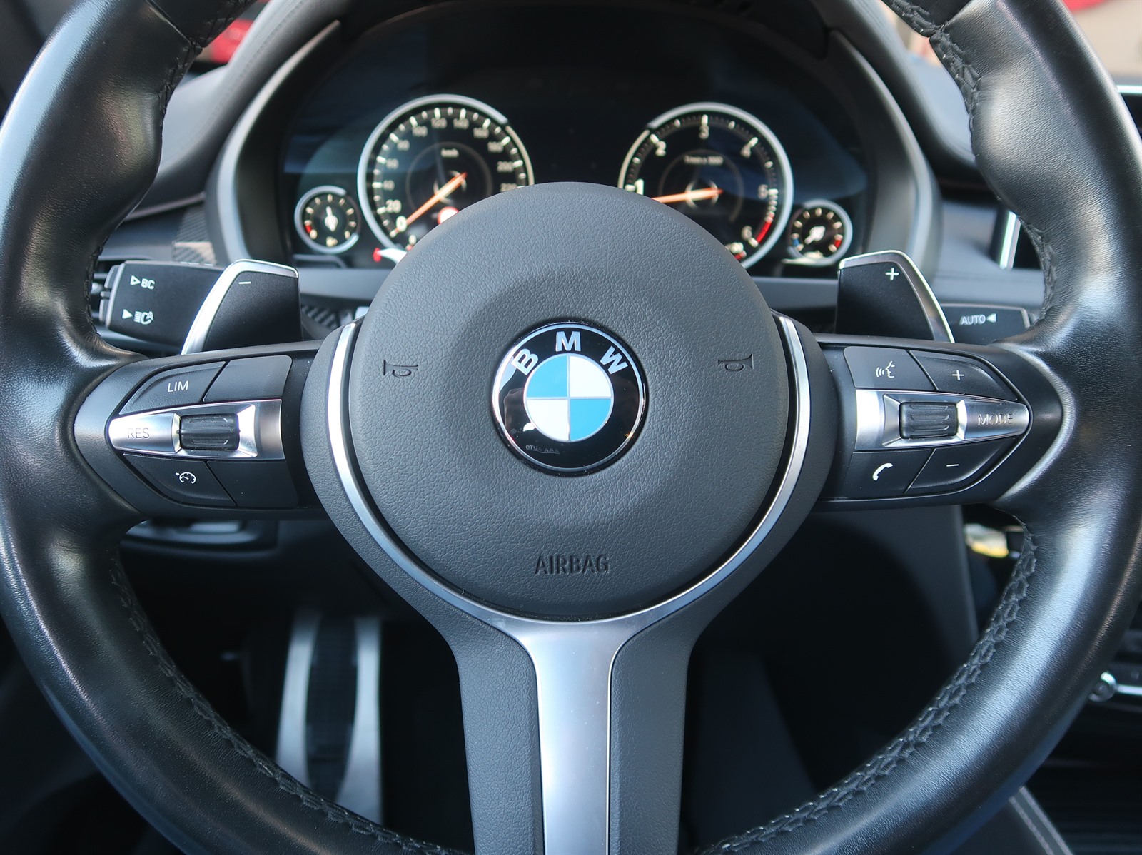 BMW X6, 2020 - pohled č. 23