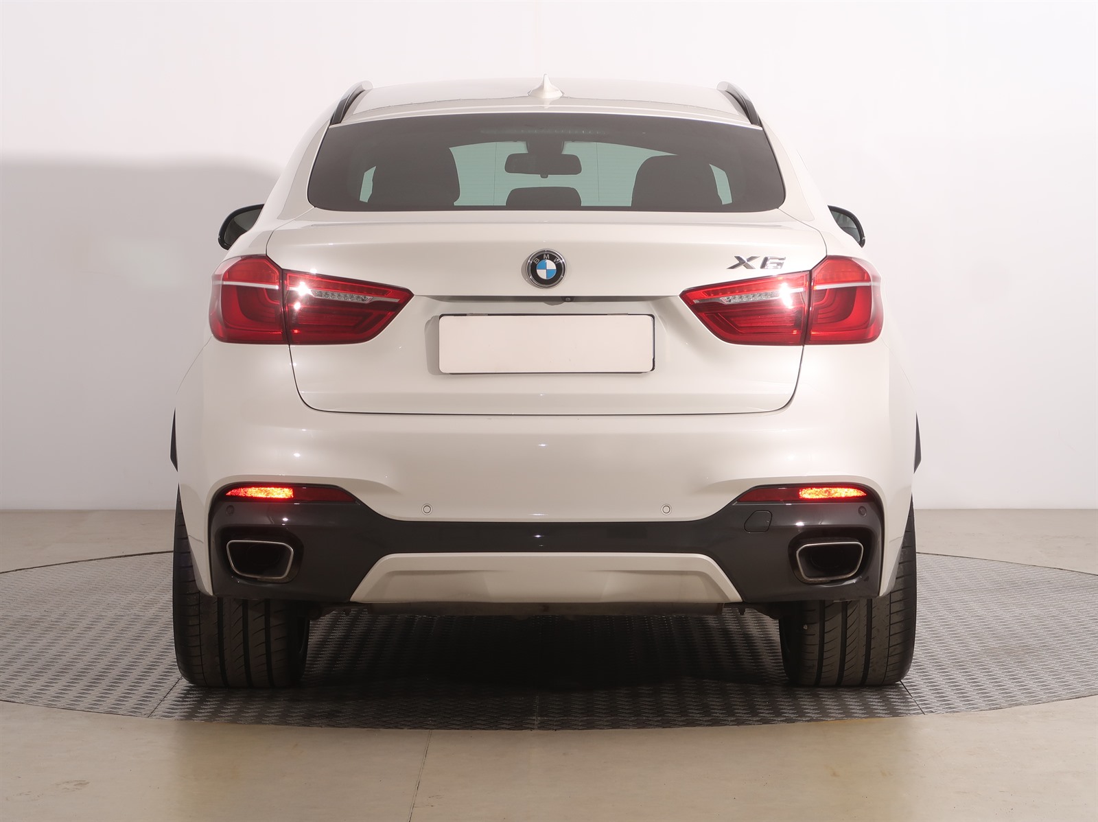 BMW X6, 2020 - pohled č. 6