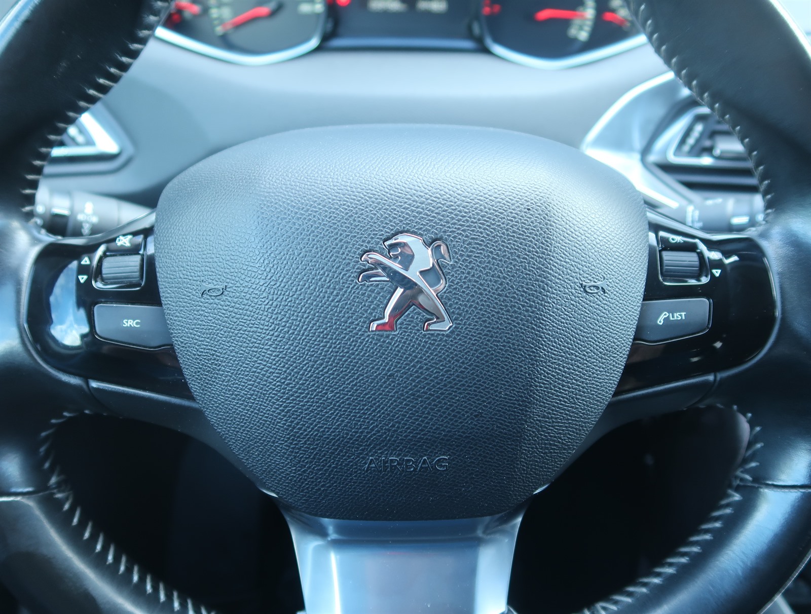 Peugeot 308, 2015 - pohled č. 22
