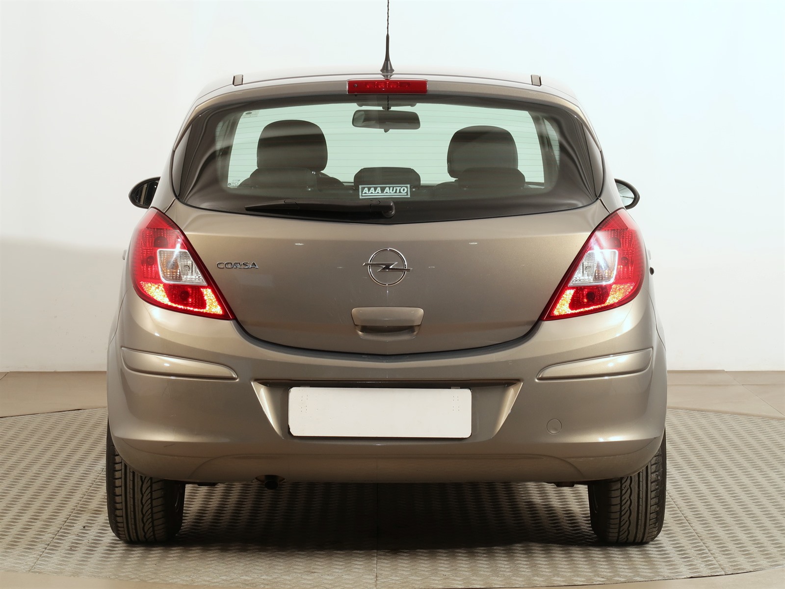 Opel Corsa, 2010 - pohled č. 6