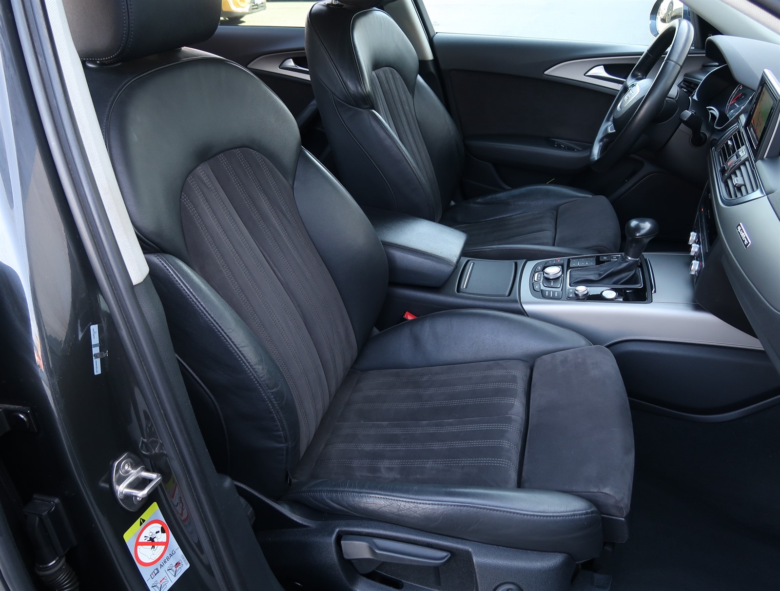 Audi A6 Allroad, 2014 - pohled č. 12