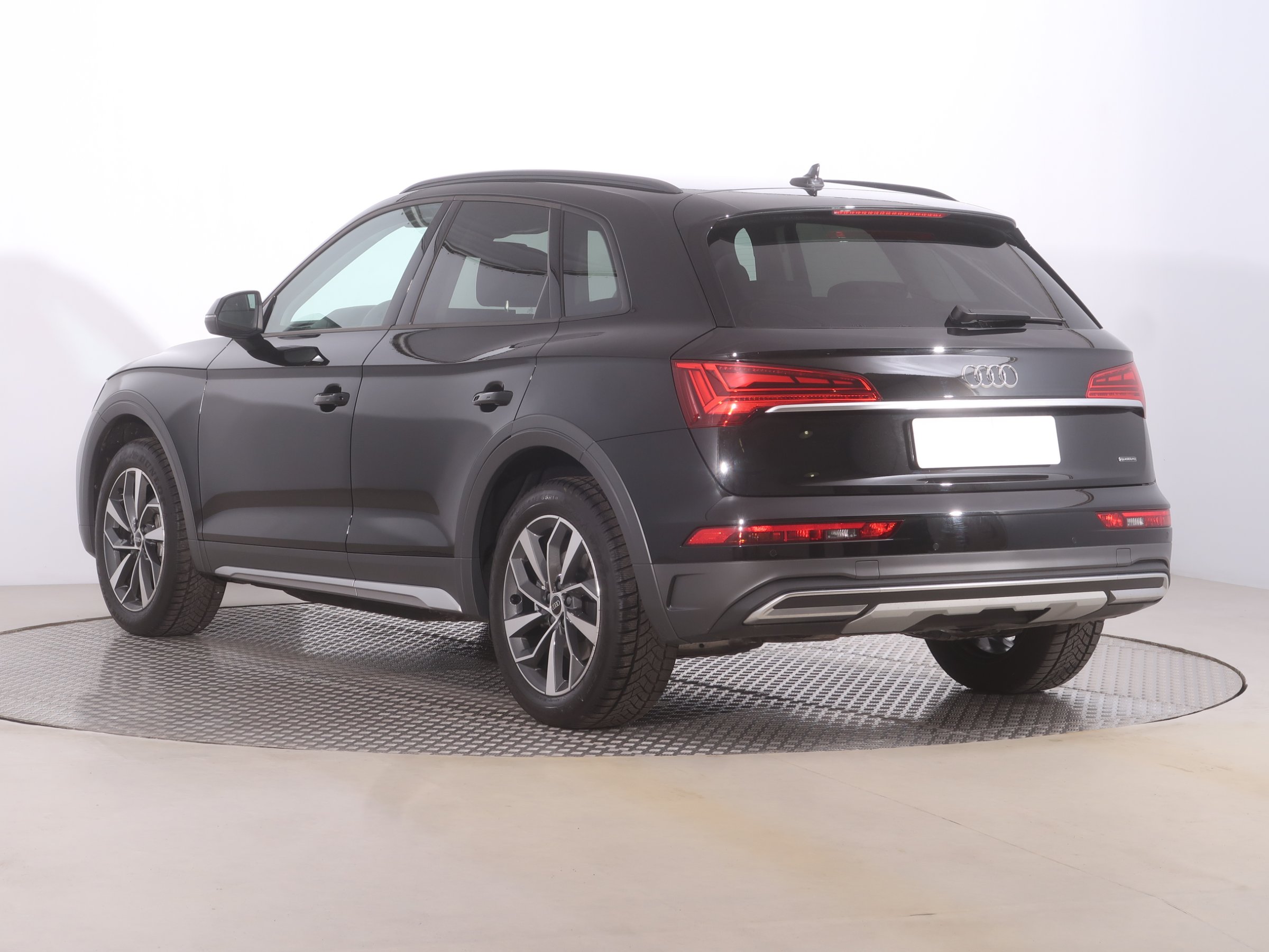 Audi Q5, 2024 - pohled č. 5