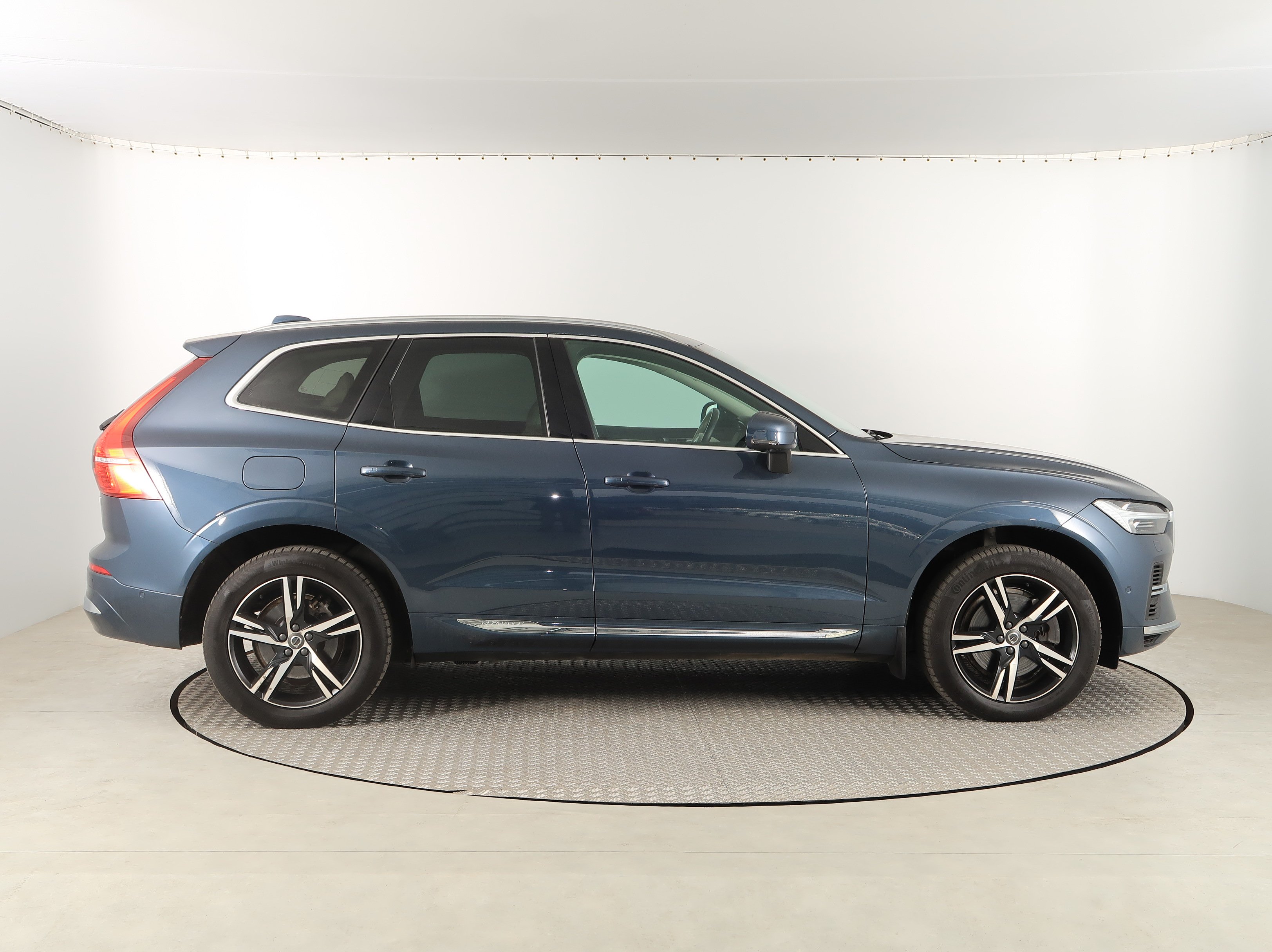 Volvo XC60, 2022 - pohled č. 8