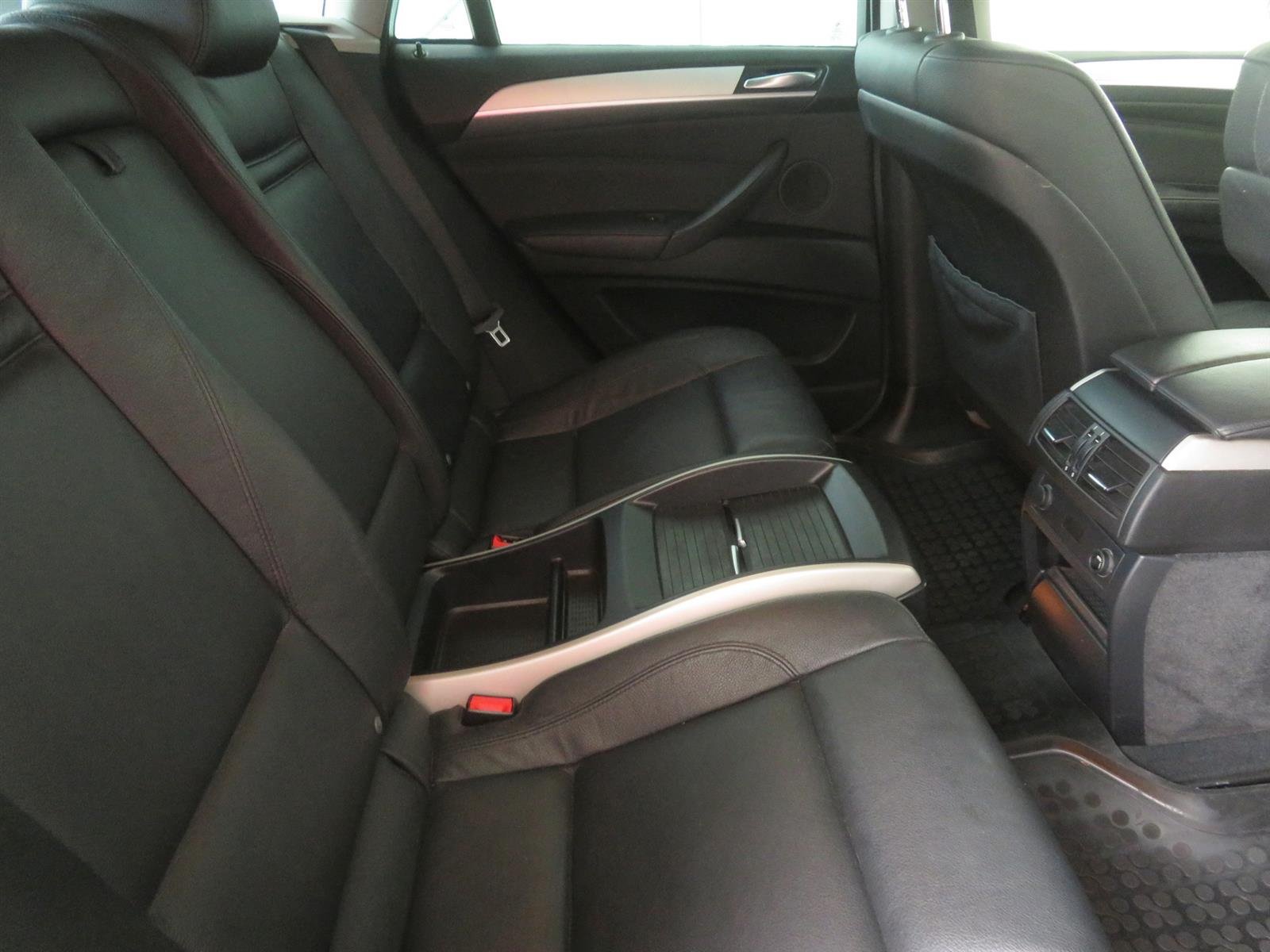 BMW X6, 2011 - pohled č. 13