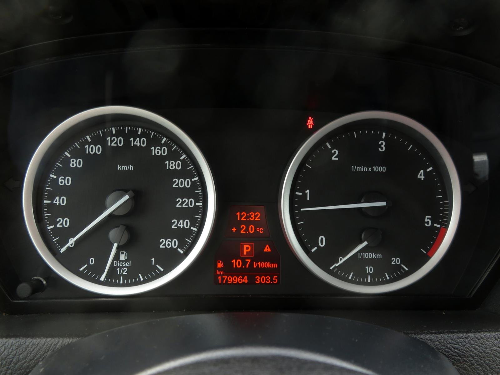 BMW X6, 2011 - pohled č. 17