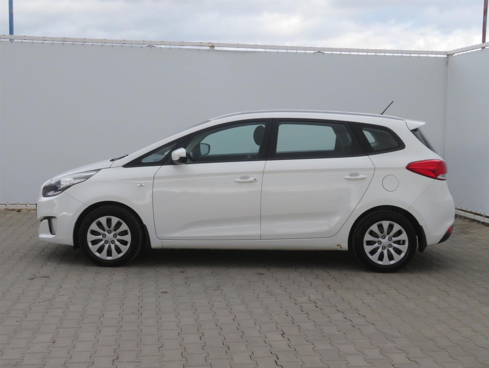 Kia Carens, 2017 - pohled č. 4