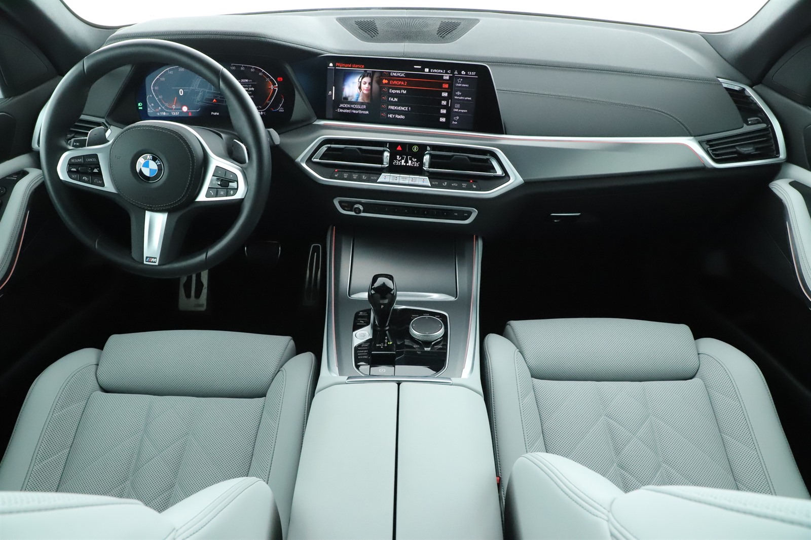 BMW X5, 2023 - pohled č. 9