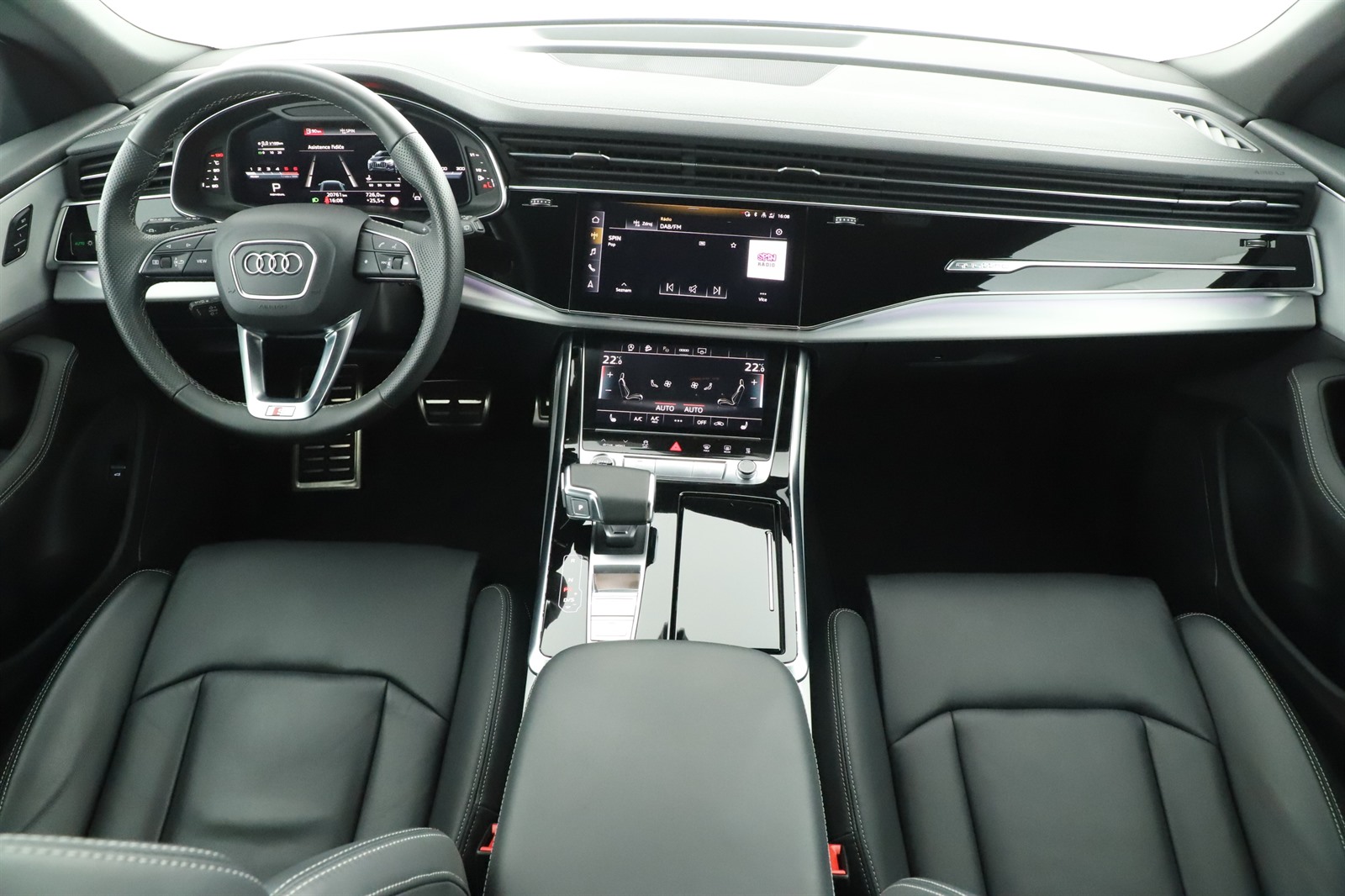 Audi Q8, 2023 - pohled č. 9