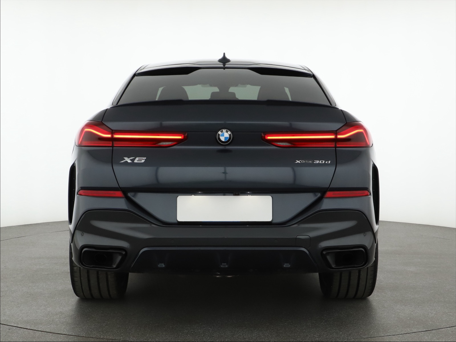 BMW X6, 2022 - pohled č. 6