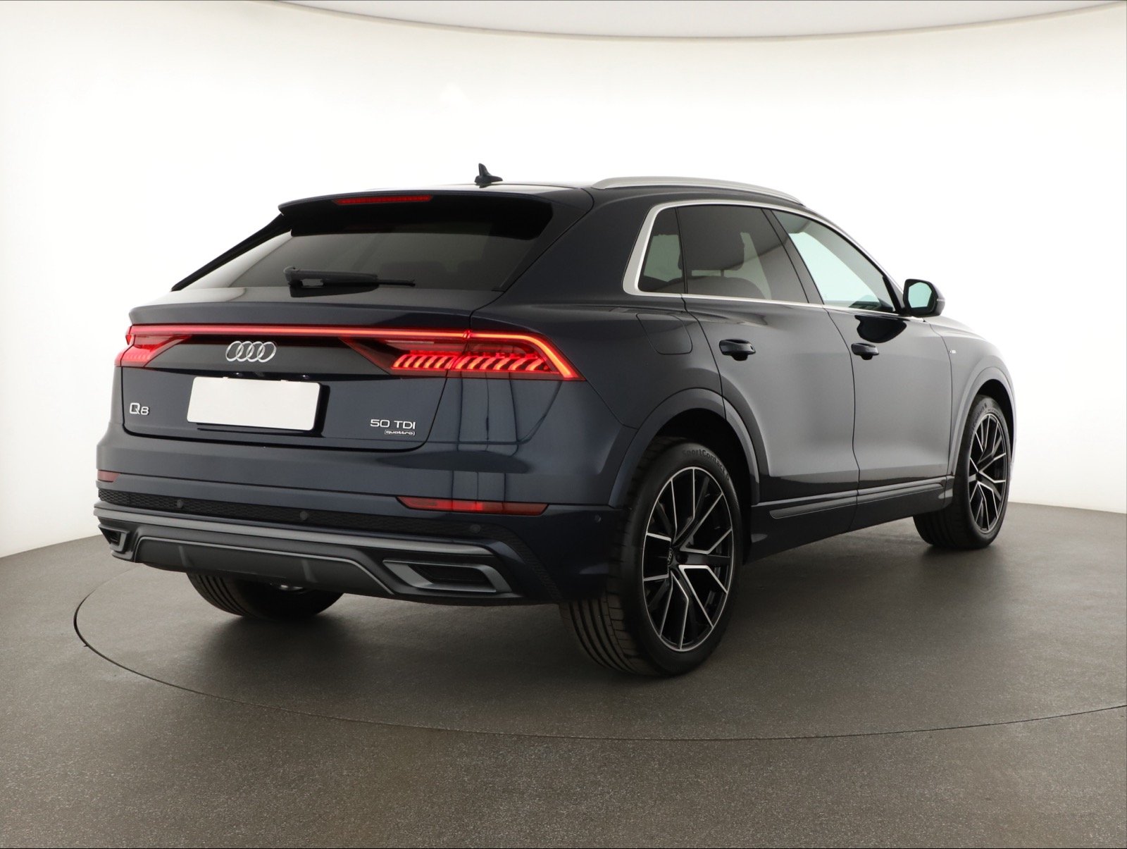 Audi Q8, 2023 - pohled č. 7