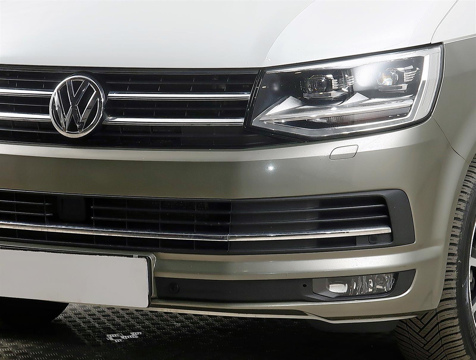 Volkswagen Multivan, 2016 - pohled č. 22