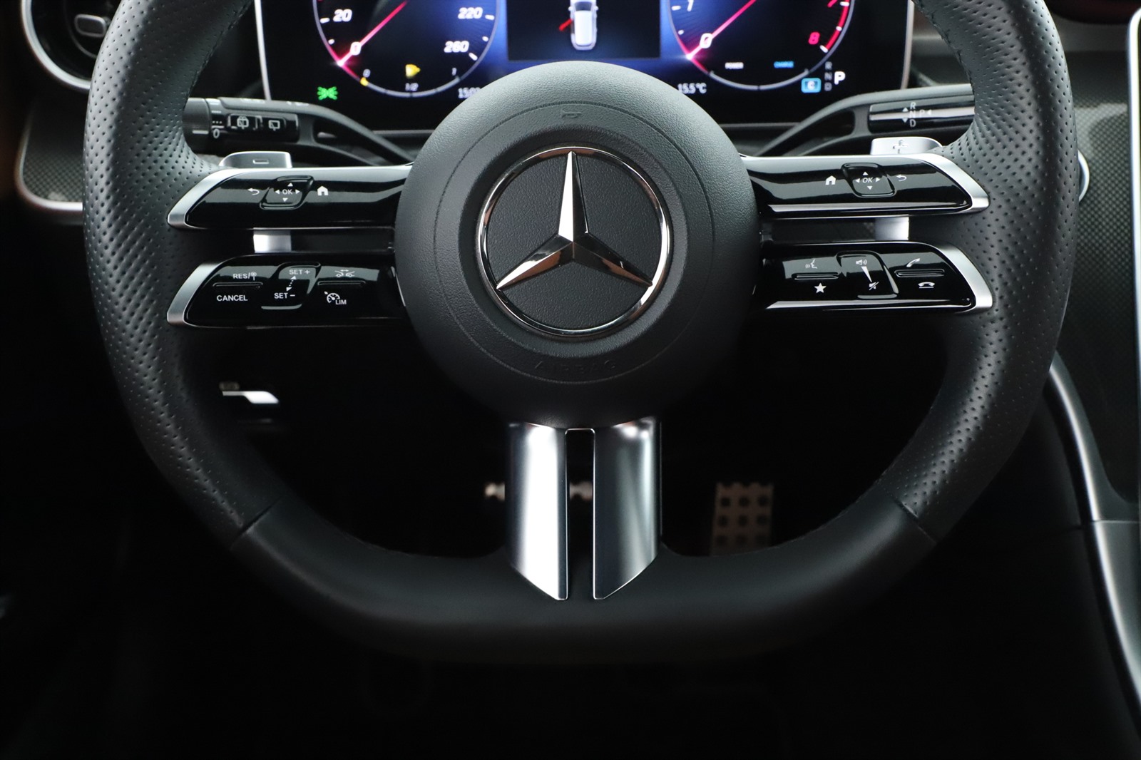 Mercedes-Benz C, 2023 - pohled č. 14