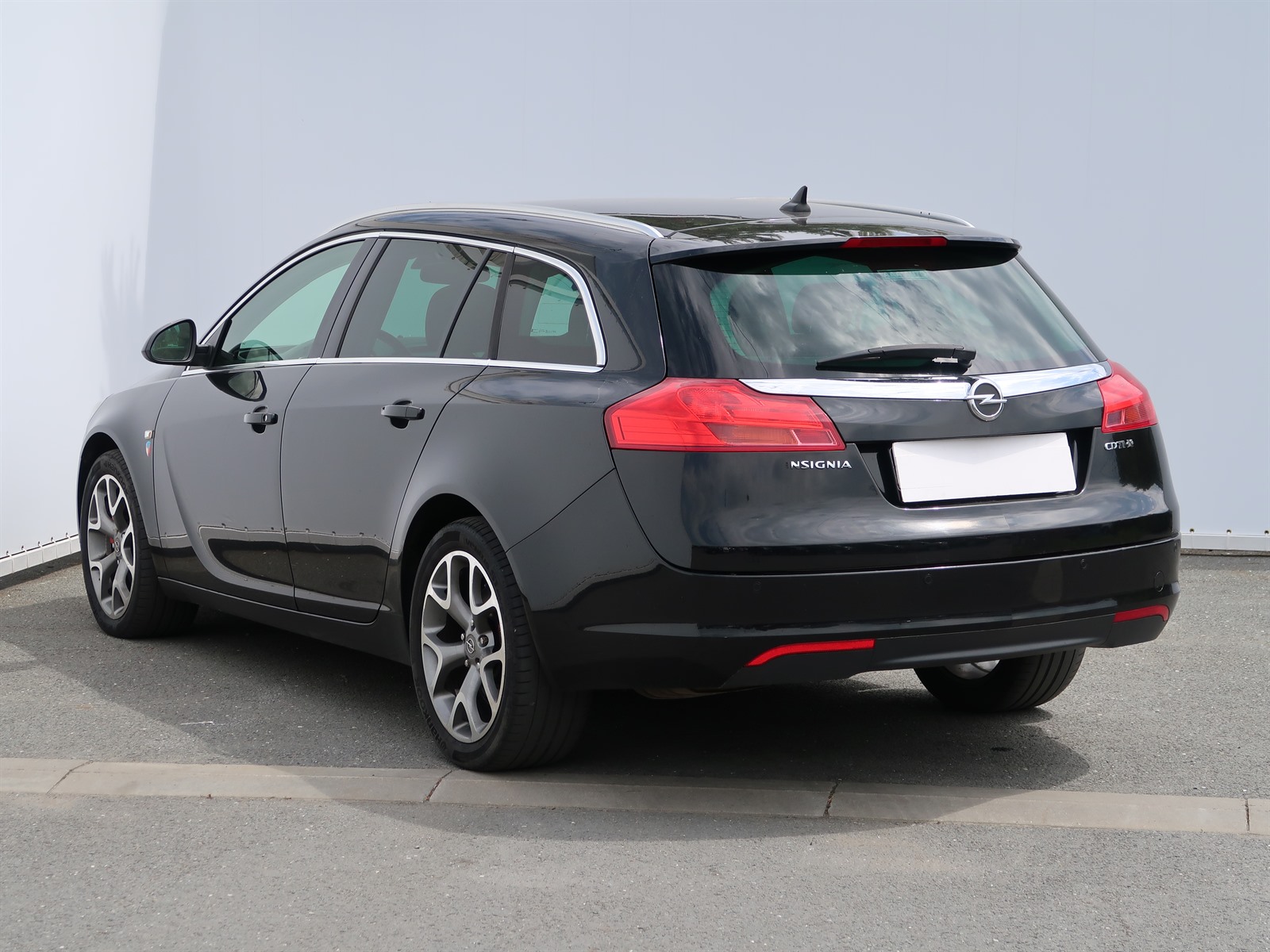 Opel Insignia, 2012 - pohled č. 5
