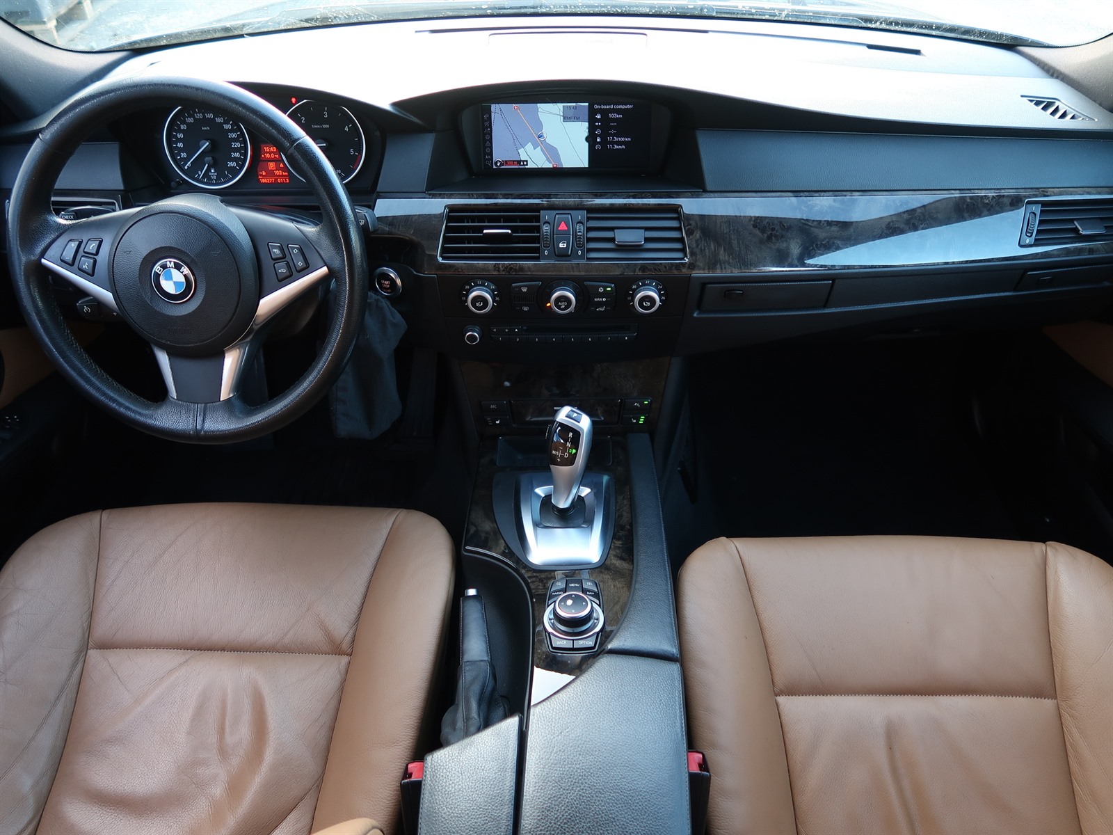 BMW Řada 5, 2009 - pohled č. 10