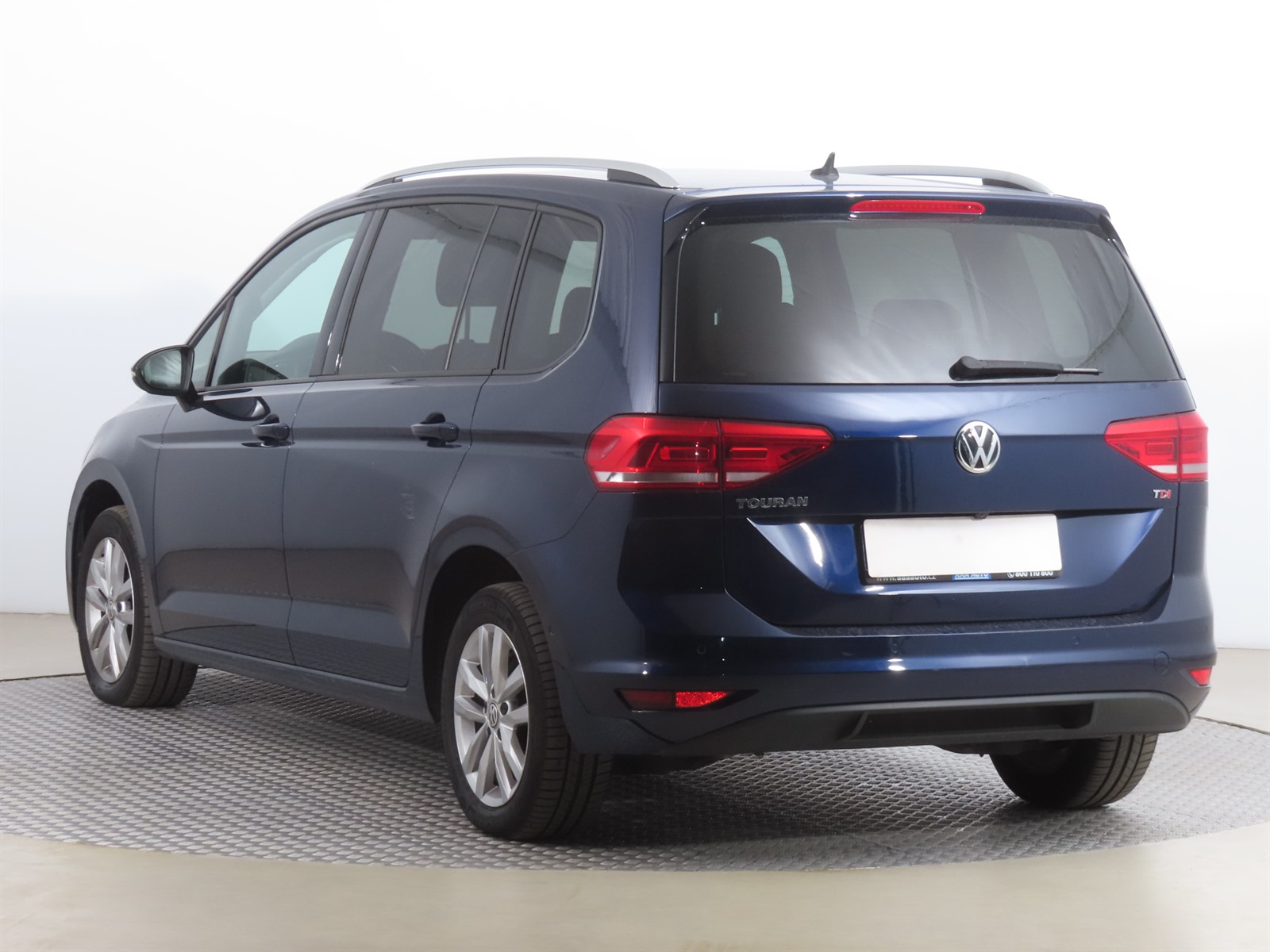 Volkswagen Touran, 2017 - pohled č. 5