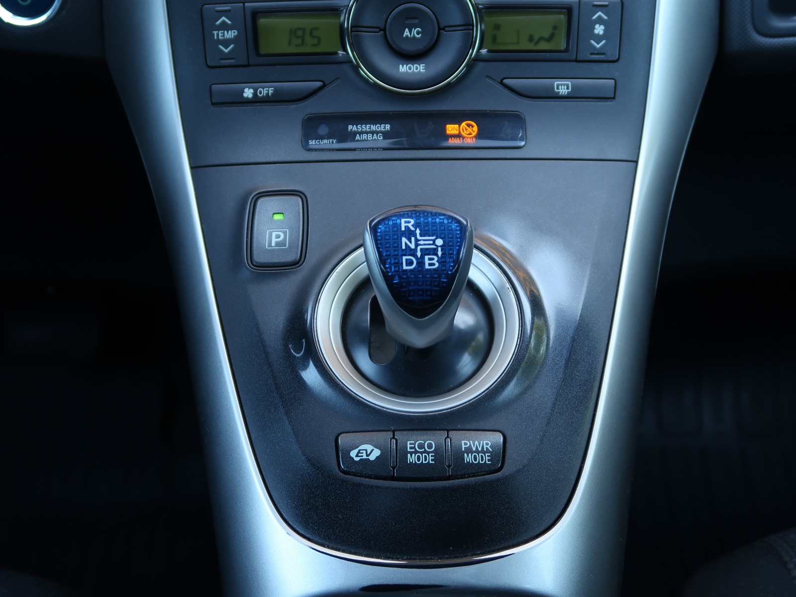 Toyota Auris, 2011 - pohled č. 19