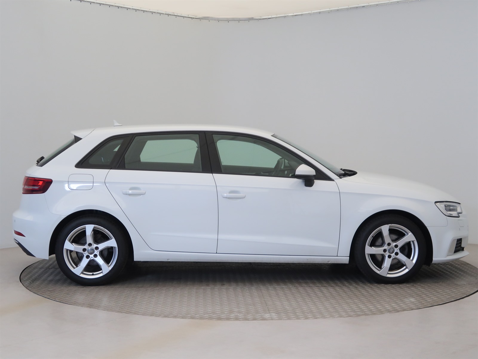 Audi A3, 2018 - pohled č. 8
