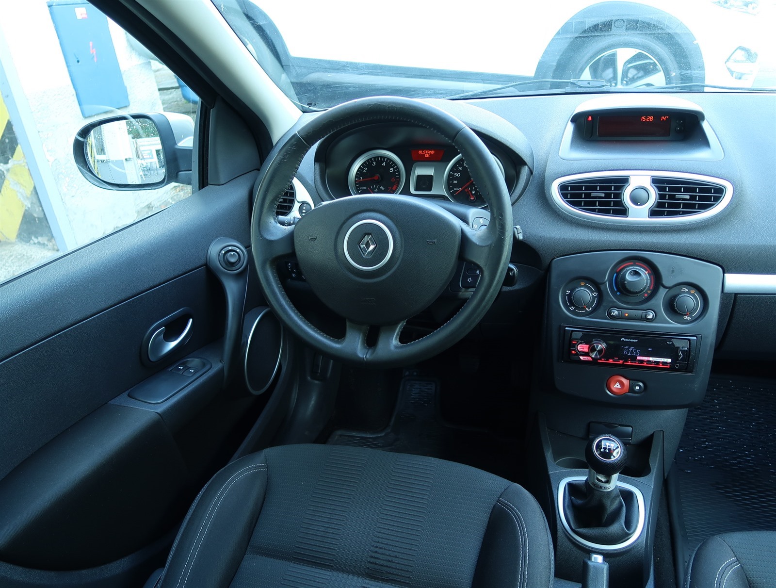 Renault Clio, 2011 - pohled č. 9