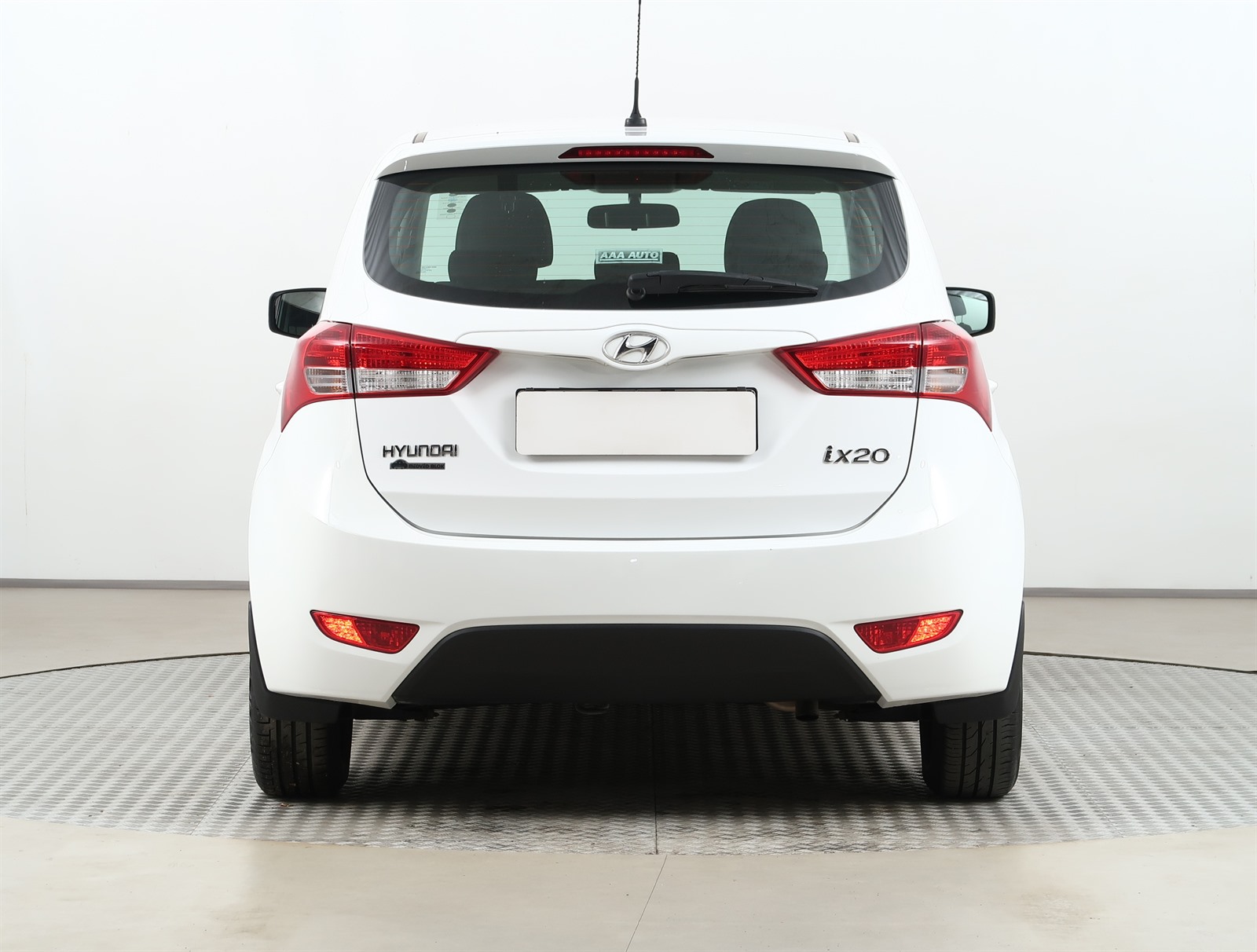 Hyundai ix20, 2016 - pohled č. 6