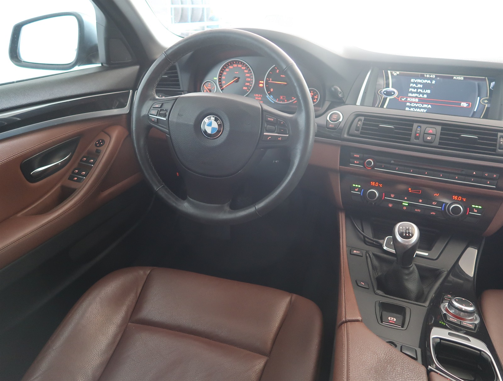 BMW Řada 5, 2011 - pohled č. 9