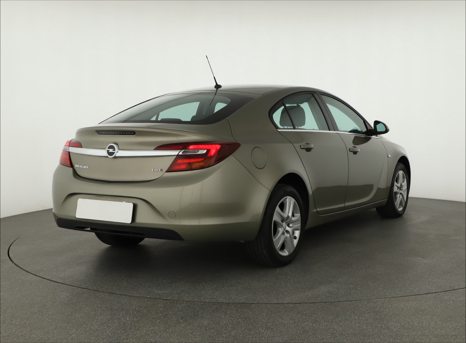 Opel Insignia, 2016 - pohled č. 7