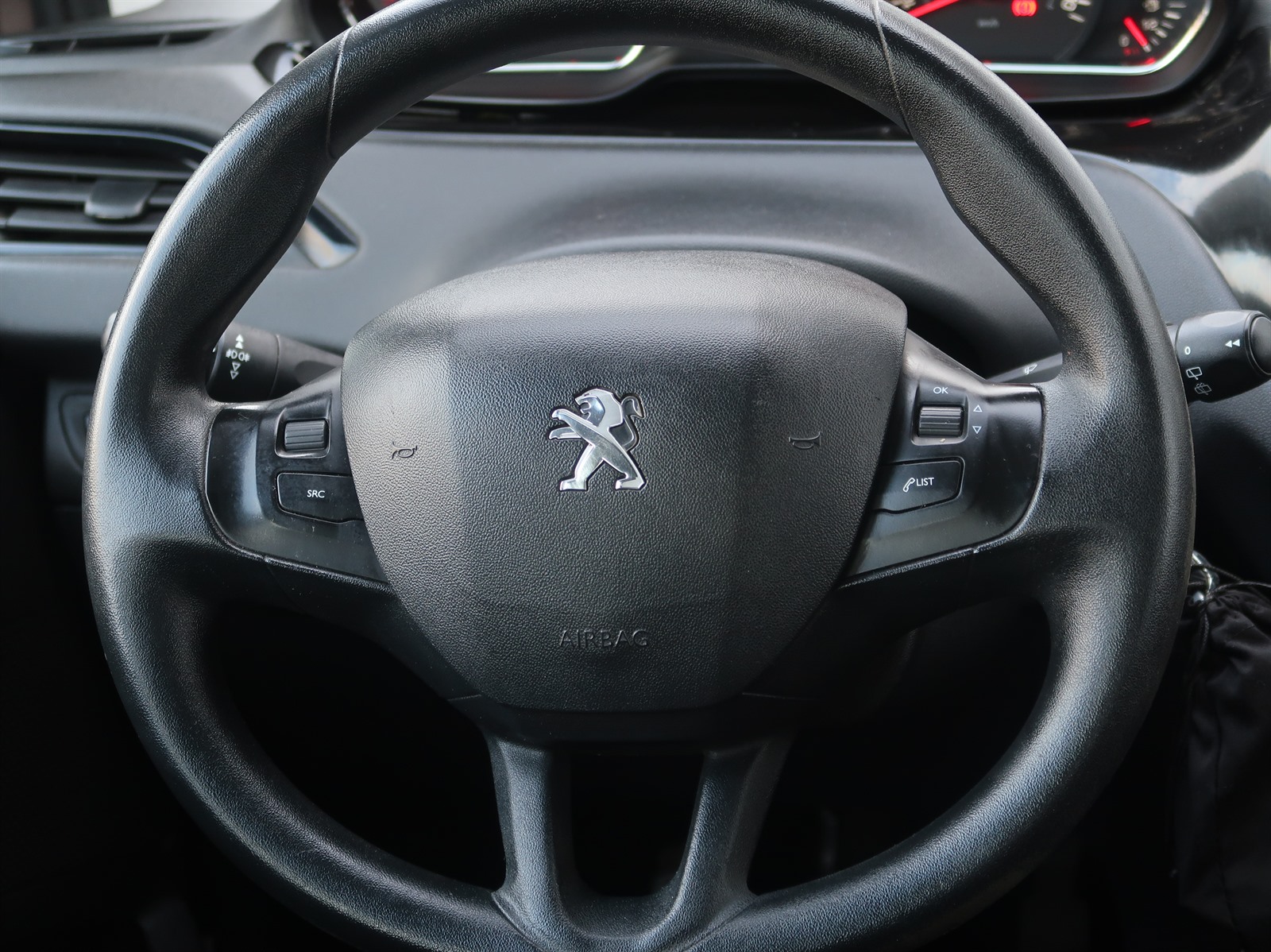 Peugeot 208, 2014 - pohled č. 20