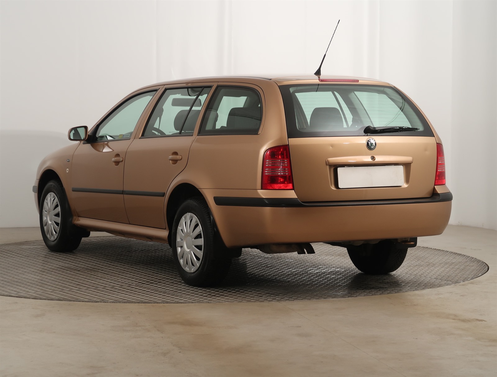 Škoda Octavia, 2001 - pohled č. 5