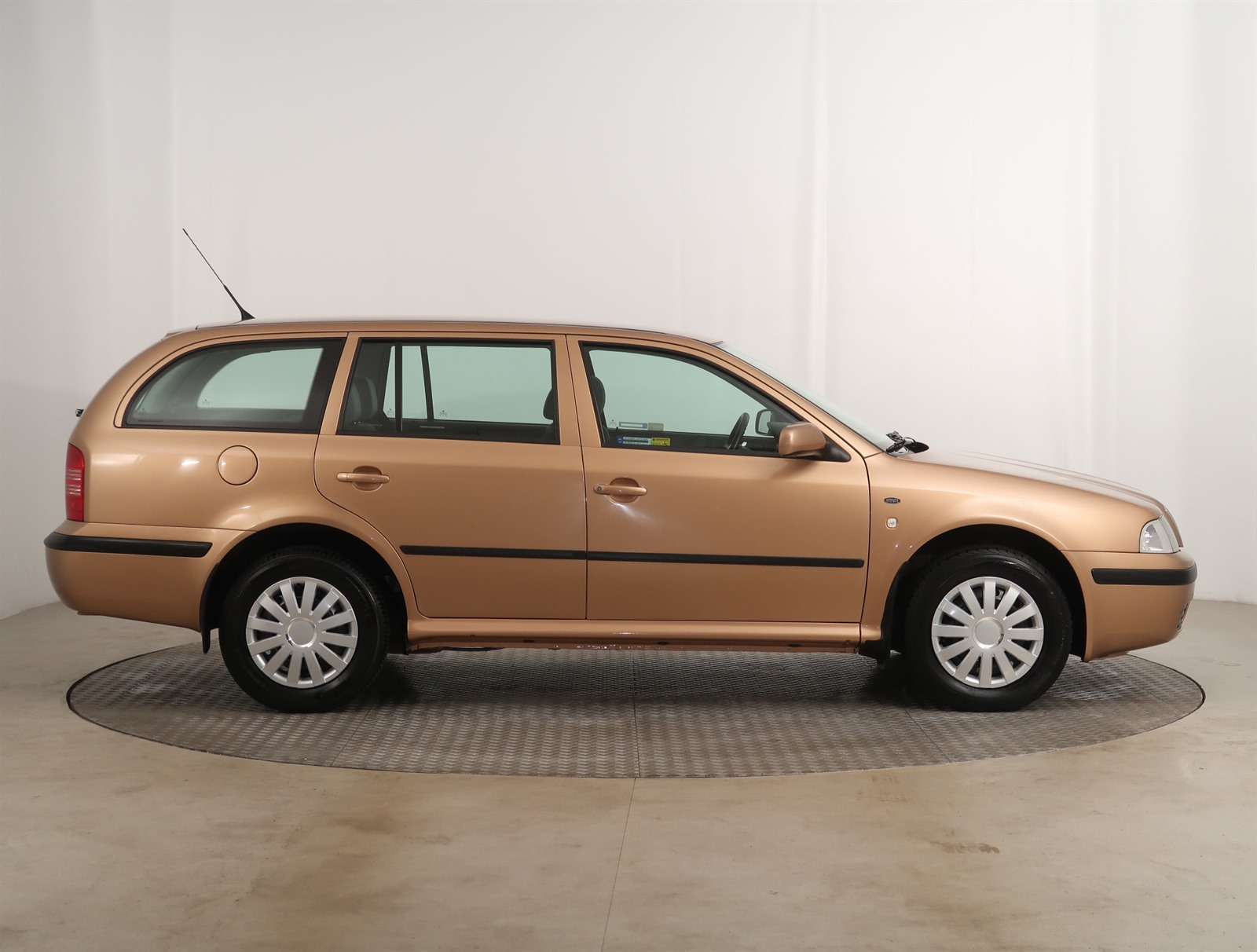 Škoda Octavia, 2001 - pohled č. 8