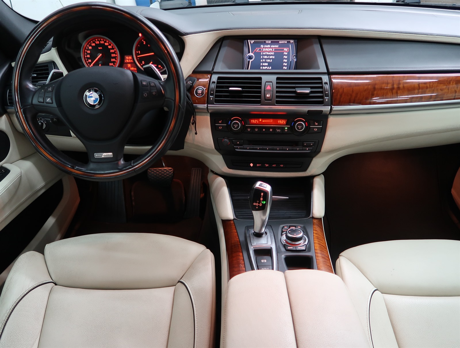 BMW X6, 2012 - pohled č. 10