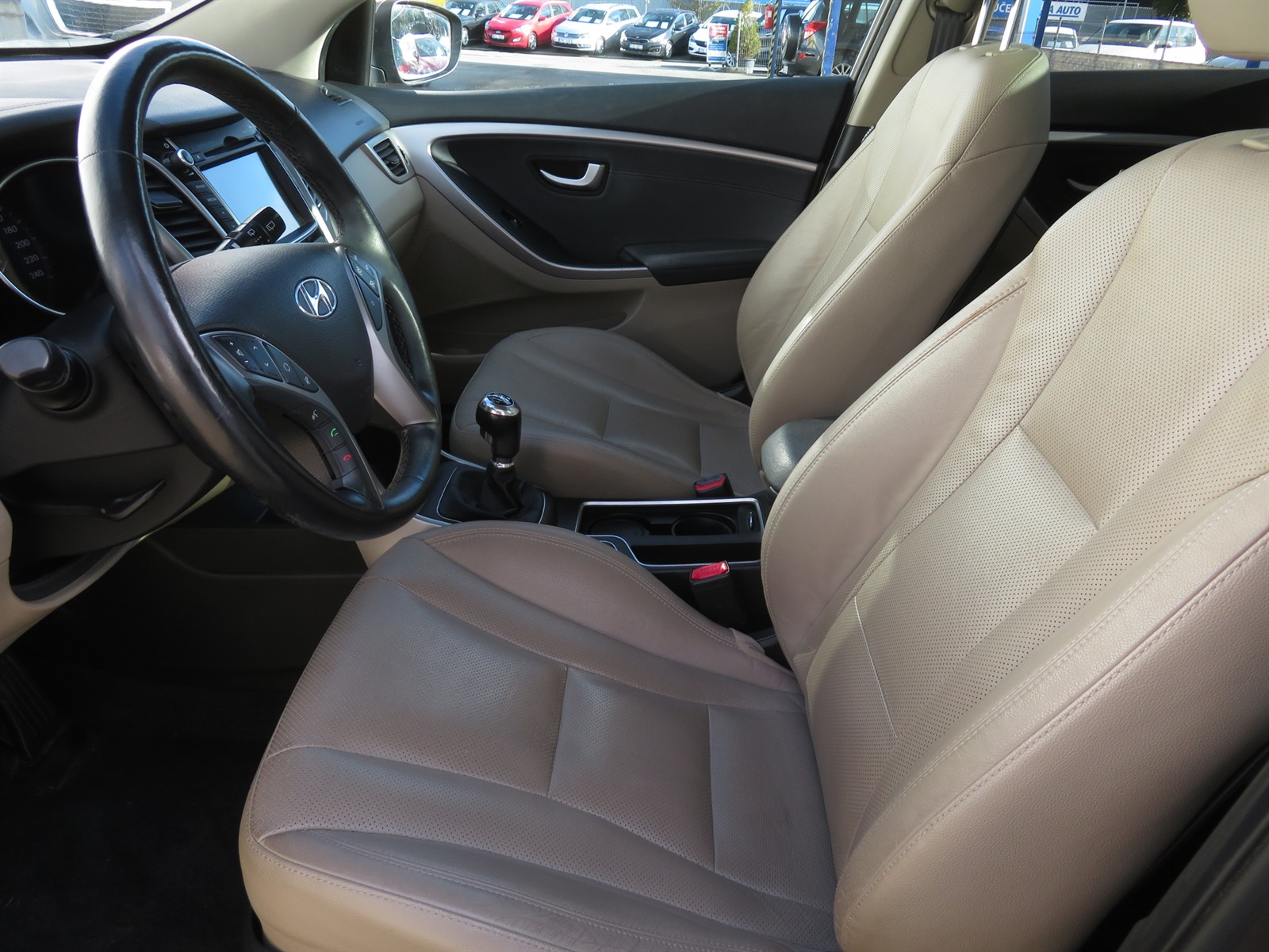 Hyundai i30, 2015 - pohled č. 16