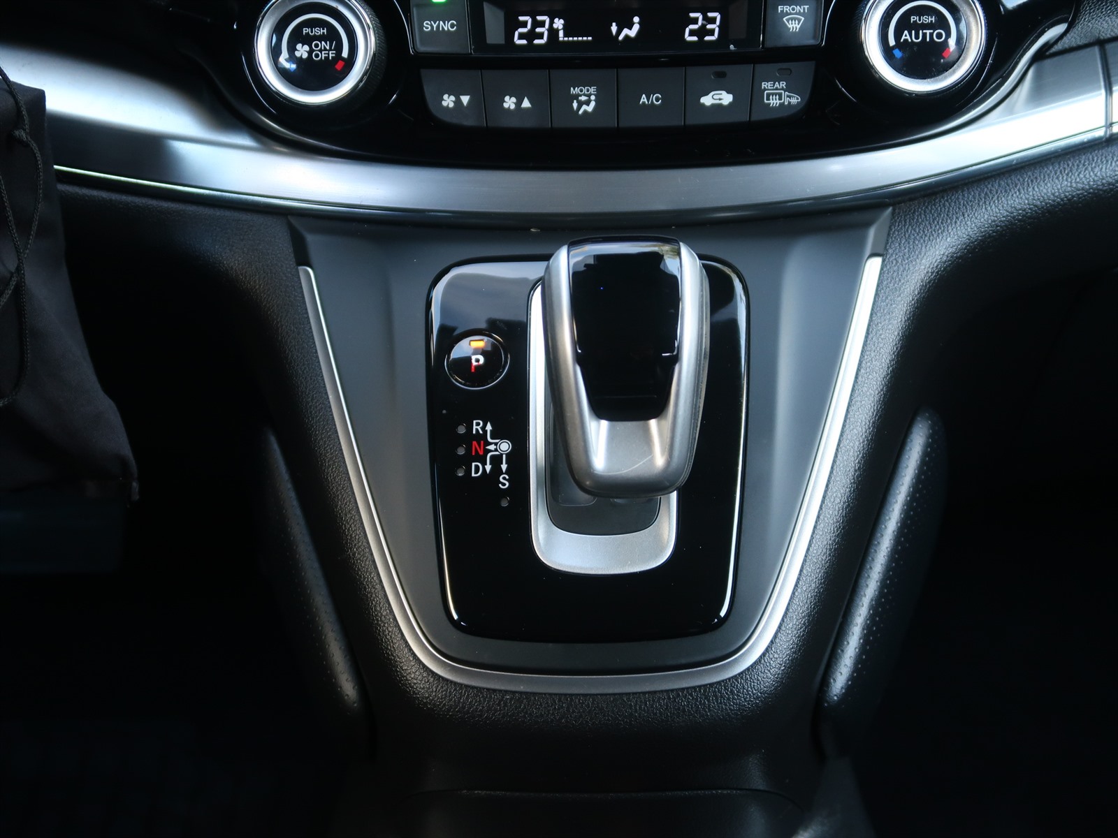 Honda CR-V, 2015 - pohled č. 19
