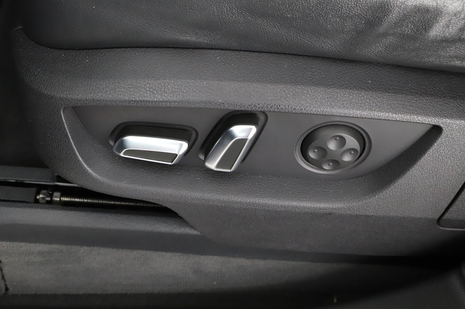 Audi Q7, 2014 - pohled č. 22