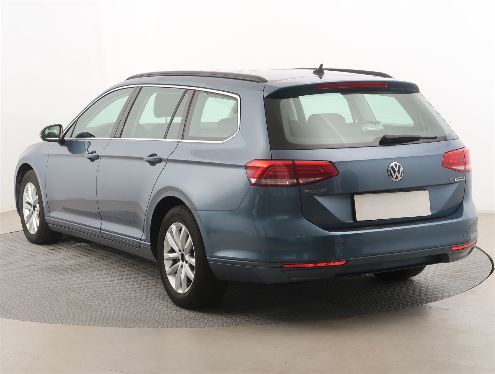 Volkswagen Passat, 2015 - pohled č. 5