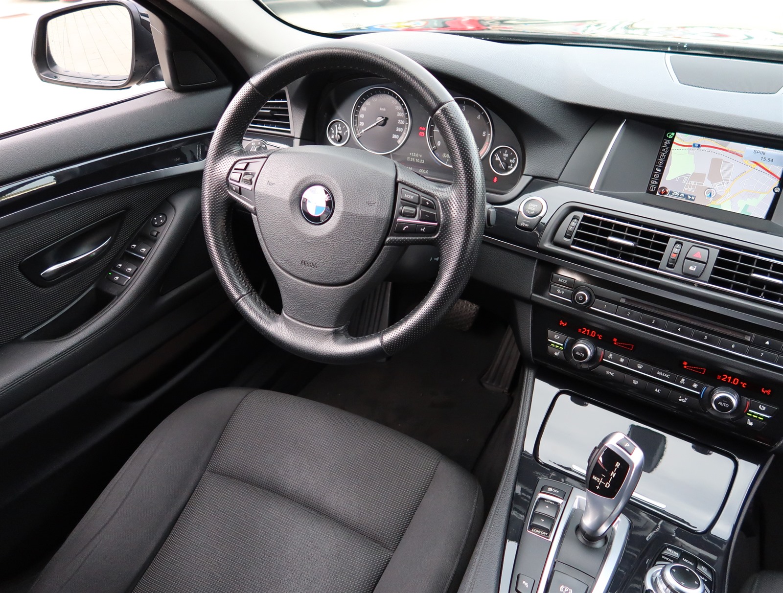 BMW Řada 5, 2016 - pohled č. 9
