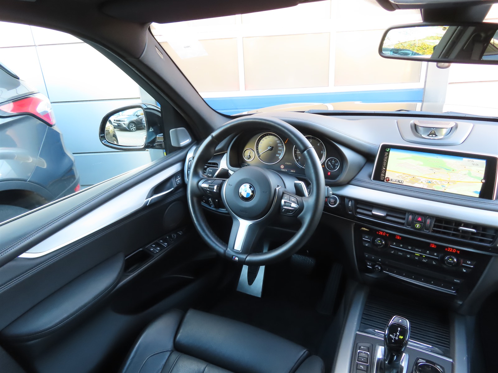 BMW X5, 2016 - pohled č. 9